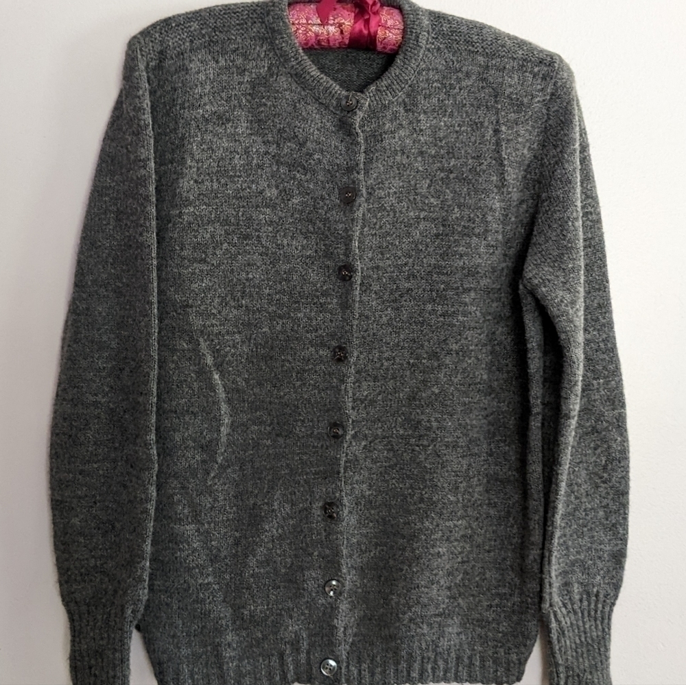 𝅺VINTAGE 1950s/60s Orlon Acrylic Cardigan Sweater Medium Gray Button Down